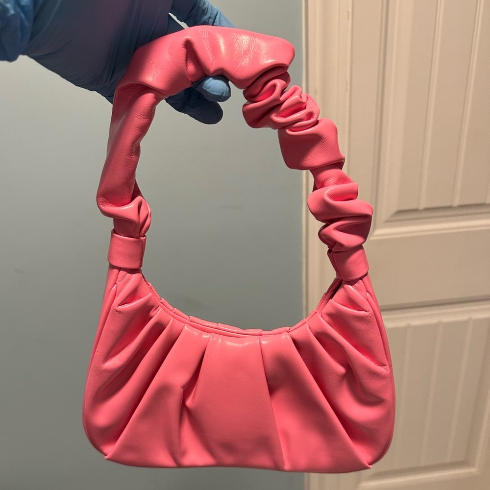 GABBI RUCHED HOBO HANDBAG - PINK